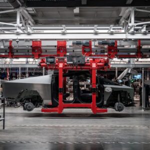 Tesla sesuaikan produksi kendaraan menyusul penurunan permintaan