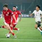 Beckham Putra Diospek Jay Idzes usai Timnas Indonesia Kalahkan China di SUGBK