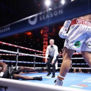Hook Kiri Oleksandr Usyk KO Daniel Dubois, Juara Tak Terbantahkan