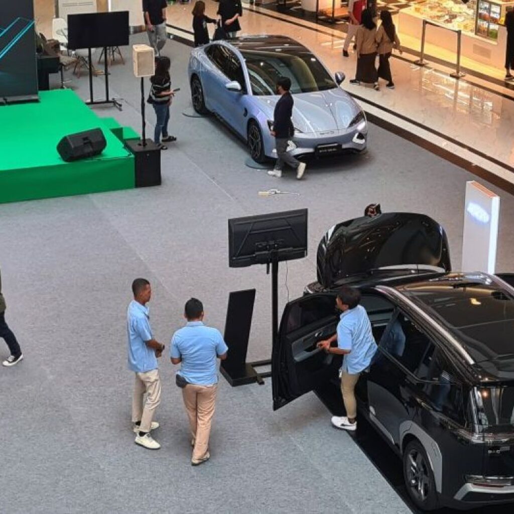 Pelanggan Eropa kini dapat beli mobil listrik langsung dari China