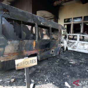 Begini caranya agar kendaraan rusak akibat demo bisa klaim asuransi